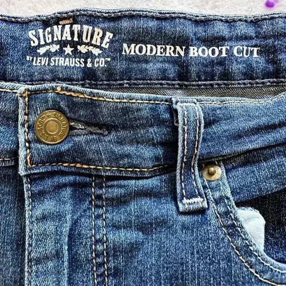 Signature by Levi Strauss and Co denim jeans women's modern boot cut size 18 S/C - Picture 7 of 10